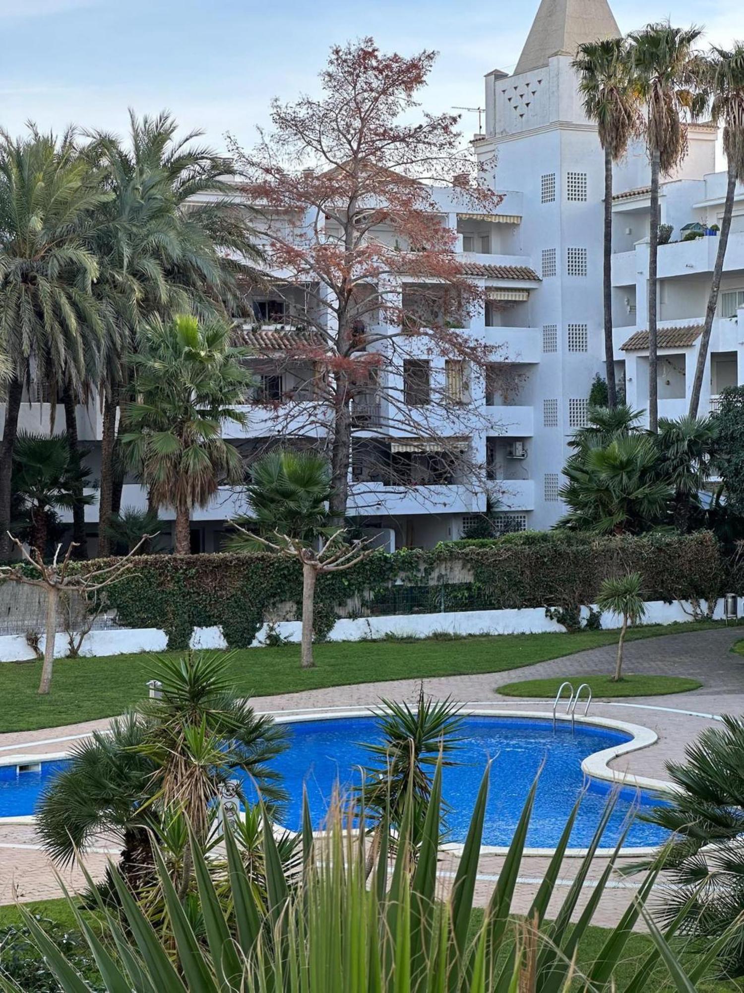 Appartement Con Vistas A La Psicina Comunitaria Av-29 Roses